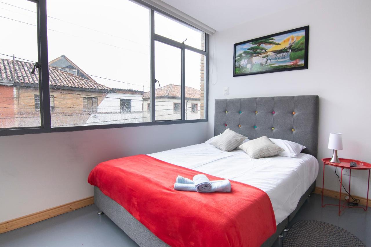 ApartaSuites Villa Letty 53 Bogotá Extérieur photo