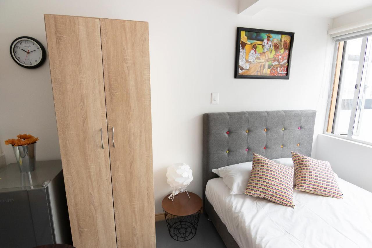 ApartaSuites Villa Letty 53 Bogotá Extérieur photo