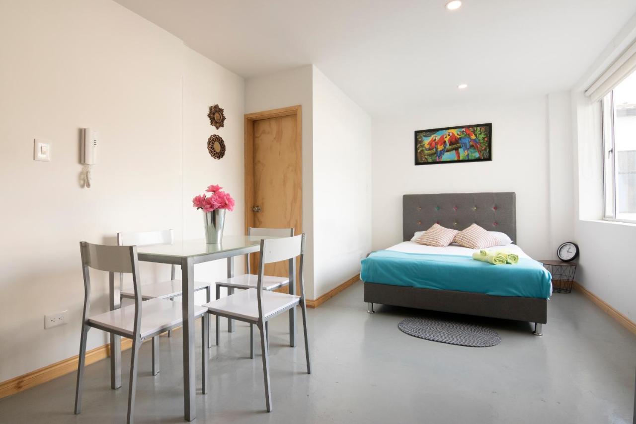 ApartaSuites Villa Letty 53 Bogotá Extérieur photo