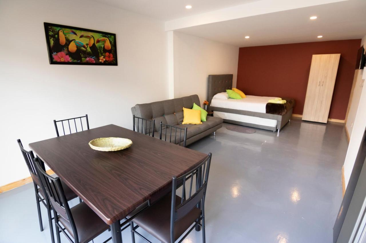 ApartaSuites Villa Letty 53 Bogotá Extérieur photo