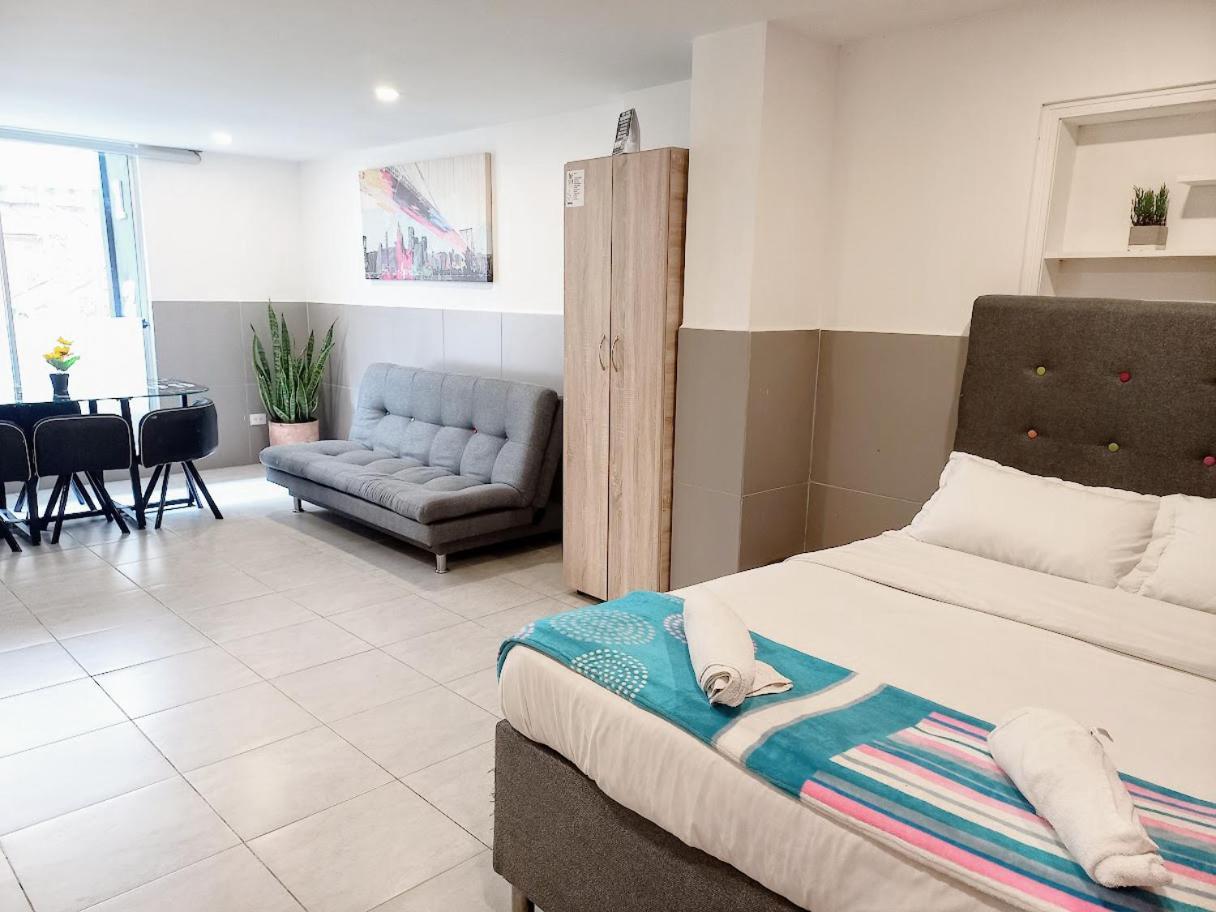 ApartaSuites Villa Letty 53 Bogotá Extérieur photo